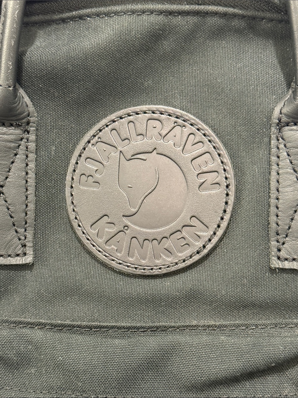 Fjallraven Kanken No. 2 Black Mini Compact Canvas Backpack - Picture 2 of 10